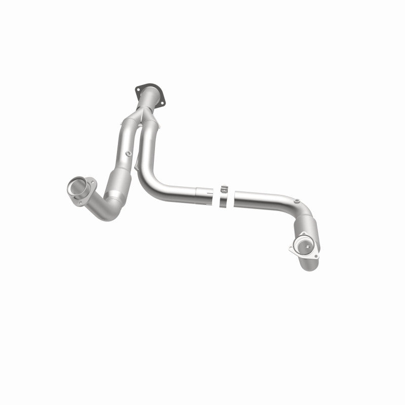 MagnaFlow direct-fit catalytic converter for 2007-2010 Chevy Sierra 2500 6.0L stainless steel CARB compliant 4551644