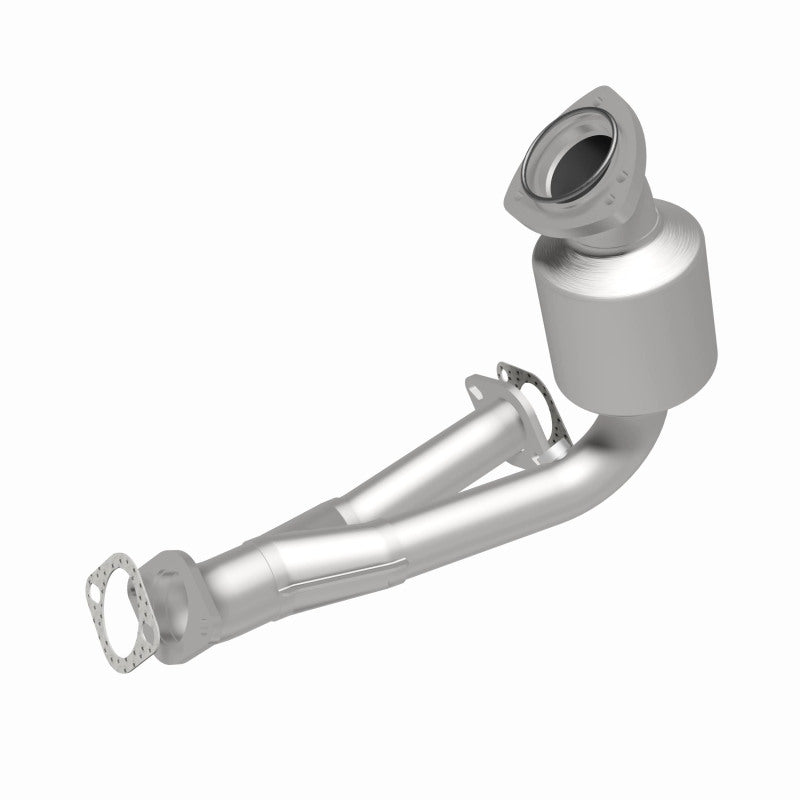 MagnaFlow direct-fit catalytic converter fits 2007-2008 Saturn Aura, 2008 Chevrolet Malibu, and additional vehicles. Avoid potential exhaust leaks by using the included gaskets to