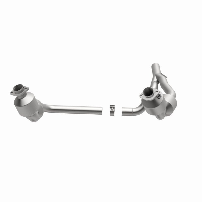 MagnaFlow direct-fit catalytic converter for 2007-2009 Jeep Wrangler 3.8L stainless steel CARB compliant 5582689