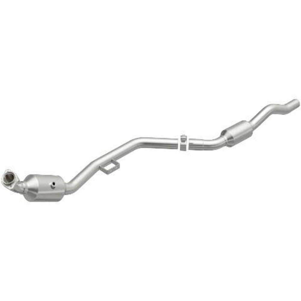 MagnaFlow direct-fit catalytic converter for 2007-2009 Mercedes-Benz 3.5L stainless steel CARB compliant 551666