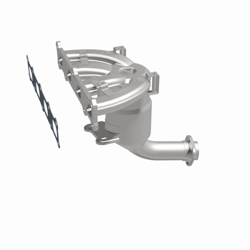 MagnaFlow direct-fit catalytic converter fits 2017 Jeep Compass, 2017 Jeep Patriot, and additional vehicles. Avoid potential exhaust leaks by using the included gaskets to get a pr