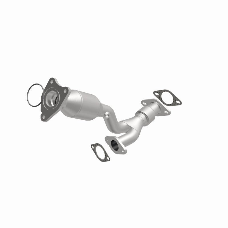 MagnaFlow direct-fit catalytic converter fits 2007 Pontiac G6 and 2007 Saturn Aura. Avoid potential exhaust leaks by using the included gaskets to get a proper seal and 2007 Pontia