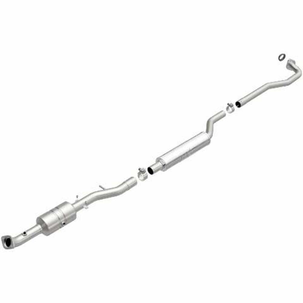 MagnaFlow direct-fit catalytic converter fits 2008-2009 OUTLANDER 2.4 L stainless steel CARB compliant 52175