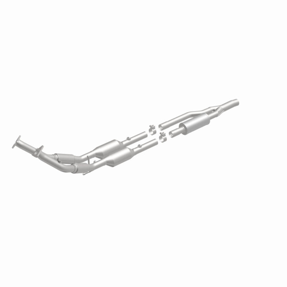 MagnaFlow direct-fit catalytic converter fits 2006-2009 2008 Volkswagen R32 and Audi A3 Quattro, this and 2008 Volkswagen R32 3.2L stainless steel CARB compliant 5461873