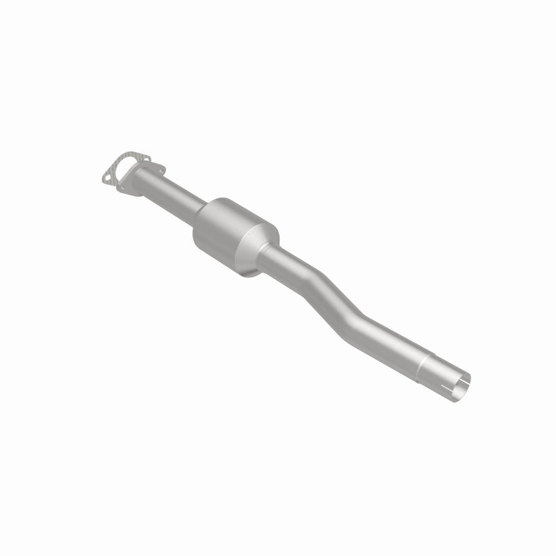 MagnaFlow direct-fit catalytic converter fits 2010-2016 Chevrolet Equinox, GMC Terrain, and additional vehicles. Avoid potential exhaust leaks by using the included gaskets to get