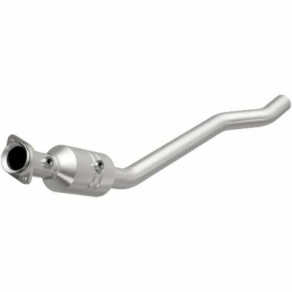 MagnaFlow direct-fit catalytic converter for 2011-2019 Dodge Grand Cherokee 5.7L passenger side stainless steel CARB compliant OBDII 49739