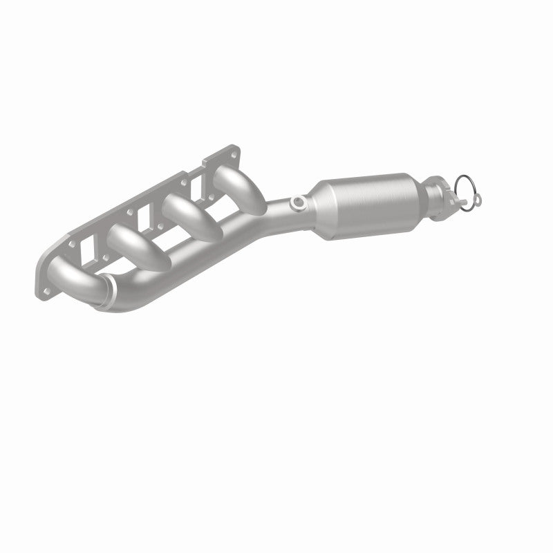 MagnaFlow direct-fit catalytic converter for 2014-2017 Infiniti QX56 stainless steel CARB compliant