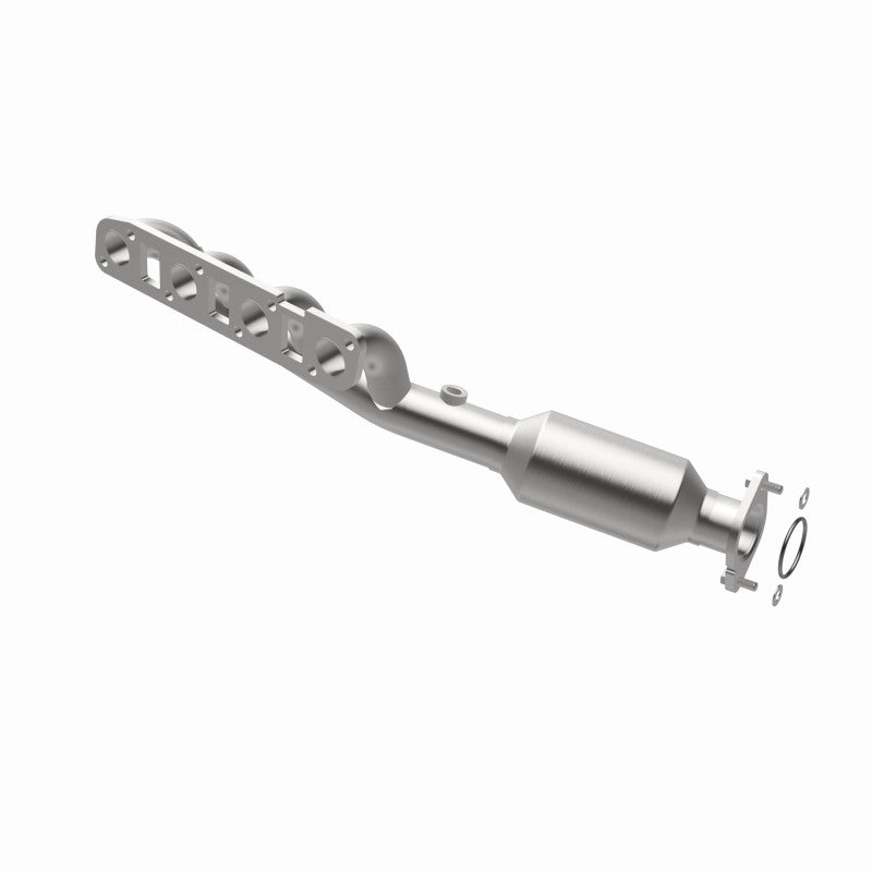 MagnaFlow direct-fit catalytic converter for 2014-2017 Infiniti QX56 stainless steel CARB compliant