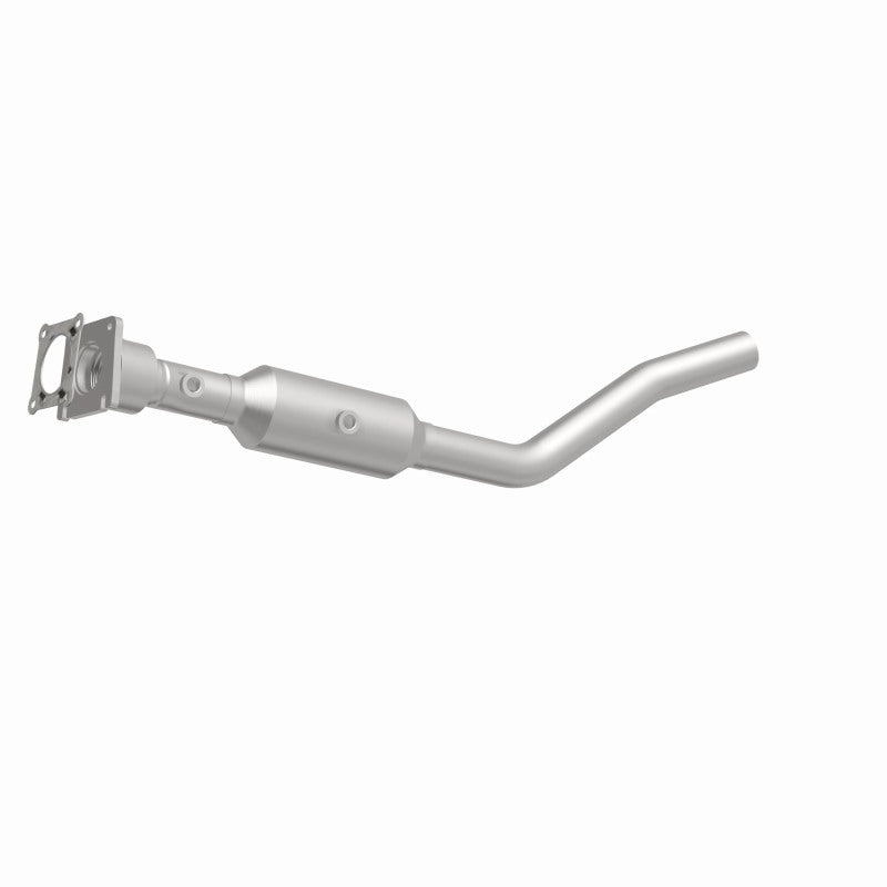 MagnaFlow direct-fit catalytic converter for 2011-2014 Jeep 2.4L stainless steel CARB compliant 5561509