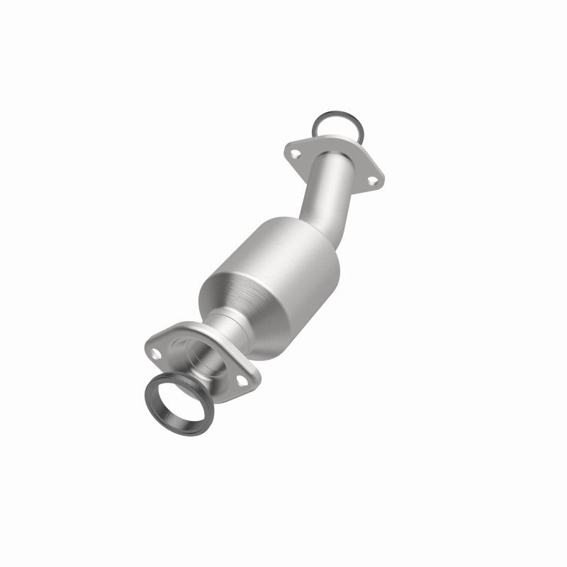 MagnaFlow direct-fit catalytic converter fits 2011 Toyota Sienna 3.5L stainless steel CARB compliant 5592557