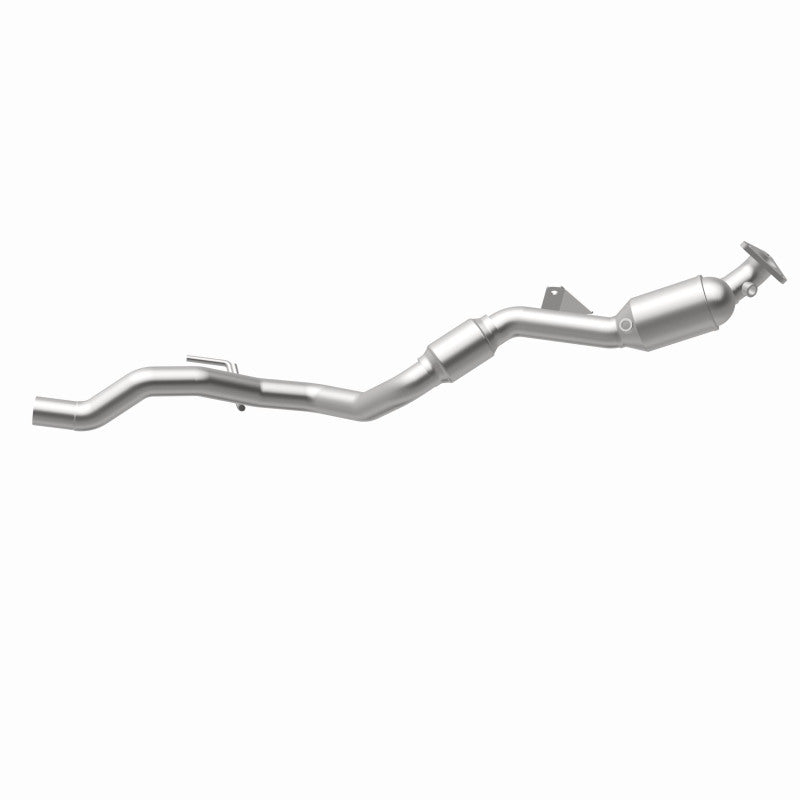 MagnaFlow direct-fit catalytic converter fits 2011- Volkswagen Touareg 3.6L stainless steel CARB compliant 5551410