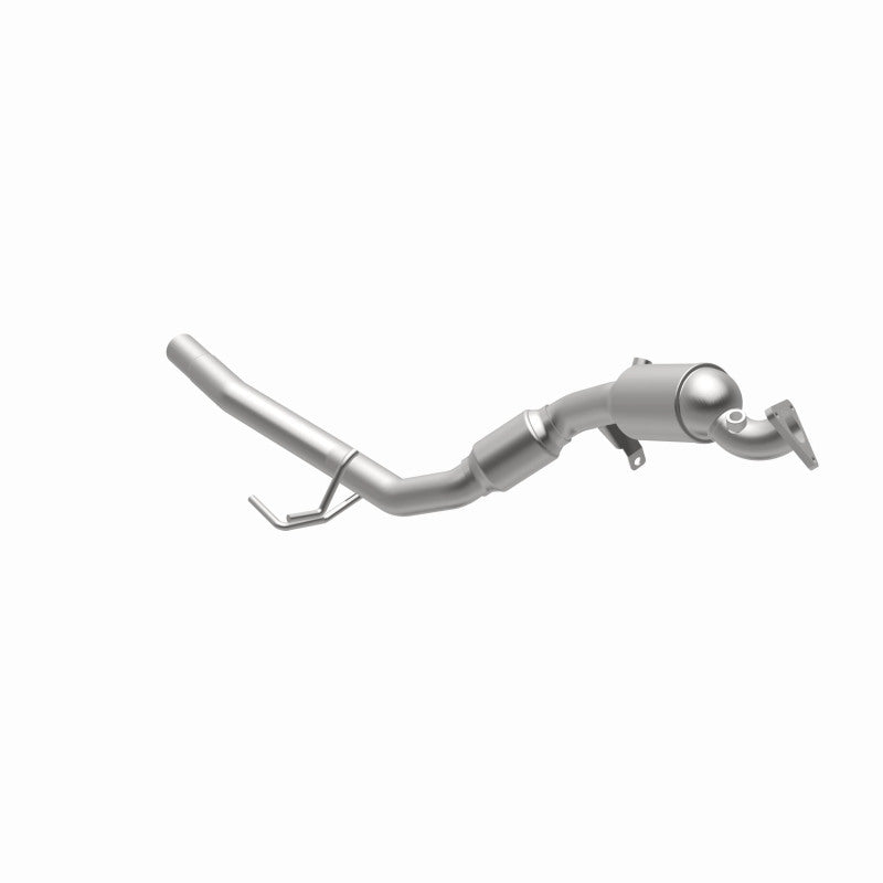 MagnaFlow direct-fit catalytic converter fits 2011- Volkswagen Touareg 3.6L stainless steel CARB compliant 5551411