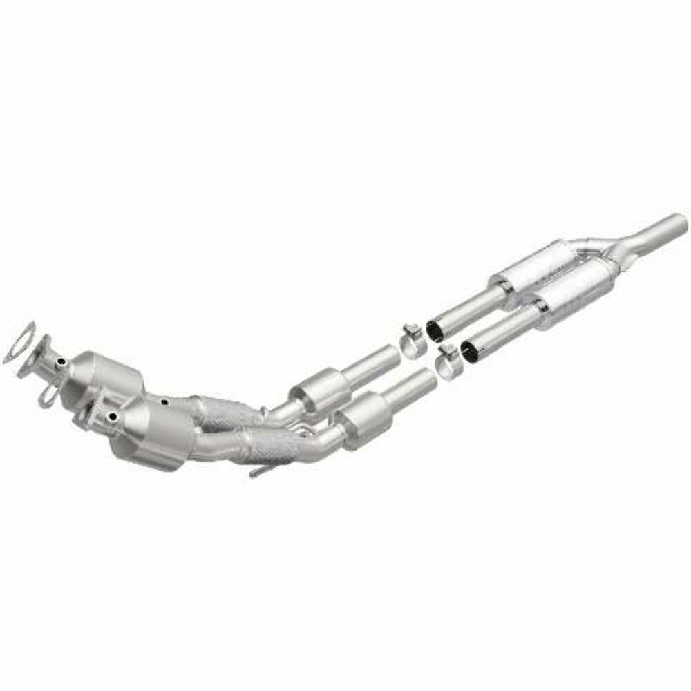 MagnaFlow direct-fit catalytic converter for 2012-2014 VW Passat 3.6 inch inlet/outlet stainless steel CARB compliant 52938