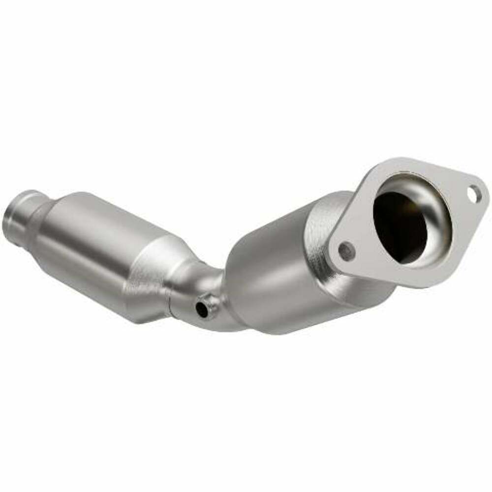 t 2012-2017 Toyota Prius V Direct-Fit Catalytic Converter 52456 Magnaflow MagnaFlow Exhaust Products