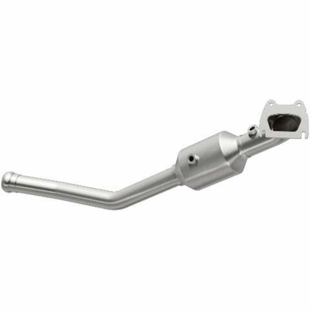 MagnaFlow direct-fit catalytic converter for 2013-2020 Dodge Grand Cherokee stainless steel CARB compliant OBDII