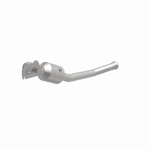 MagnaFlow direct-fit catalytic converter for 2013-2020 Dodge Grand Cherokee stainless steel CARB compliant OBDII