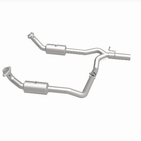 MagnaFlow direct-fit catalytic converter fits 2009-2019 Ford E-350 Super Duty and 2009-2013 Ford E-250, this and / Compliant stainless steel CARB compliant OBDII