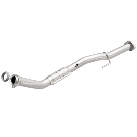 MagnaFlow direct-fit catalytic converter fits 2002-2005 Chevrolet Trailblazer EXT, GMC Envoy XL, and additional vehicles and 03 Chevy Trailblazer 4.2L stainless steel CARB complian