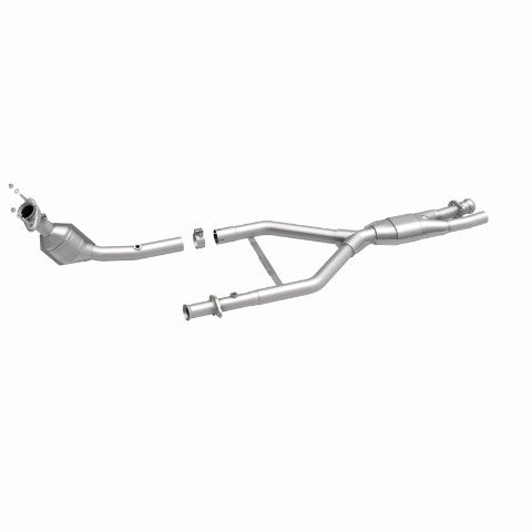 MagnaFlow direct-fit catalytic converter fits 1996-1998 Lincoln Mark VIII stainless steel CARB compliant 23187