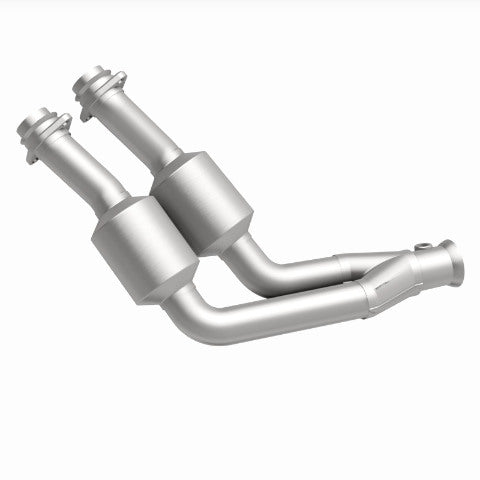 MagnaFlow direct-fit catalytic converter fits 1990-1997 Jaguar Vanden Plas 4.0L and 1990-1997 Jaguar XJ6 4.0L stainless steel Federal EPA compliant OBDII 24226