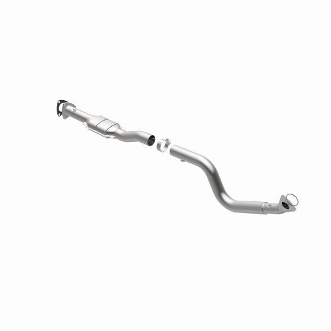MagnaFlow direct-fit catalytic converter fits 2003-2005 Chevrolet Express 3500, Chevrolet Express 2500, and additional vehicles and 2003-2007 GM 2500/3500 passenger side passenger