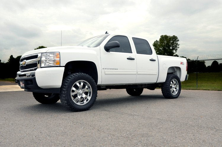 Lift kit for Chevy by Rough Country
