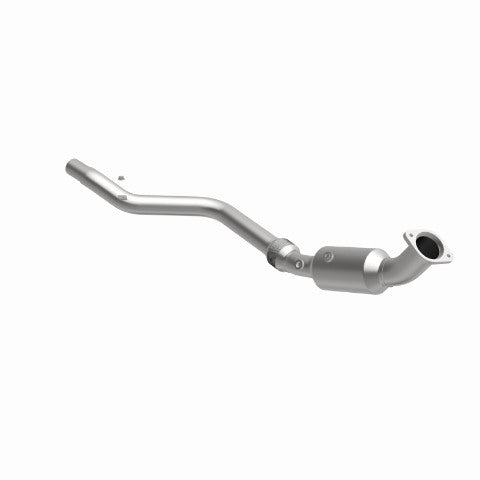 MagnaFlow direct-fit catalytic converter fits 2005-2007 Chrysler 300, 2006-2007 Dodge Charger, and additional vehicles. Hardware is included to eliminate the hassle of working with