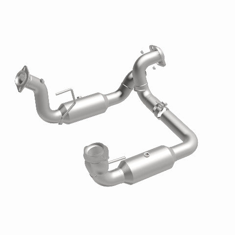 MagnaFlow direct-fit catalytic converter fits 2020-2022 Ford F-250 Super Duty and Ford F-350 Super Duty, this and / Compliant stainless steel CARB compliant OBDII 280246