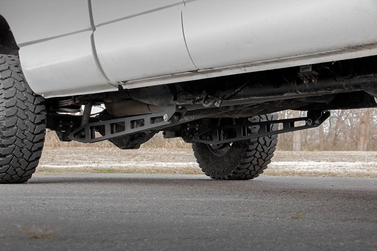 Fits Ram 2500 4WD (2010-2013) Traction Bar Kit; 0-5 Inch Lift; 31006