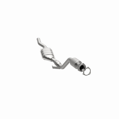 MagnaFlow direct-fit catalytic converter for 2000-2005 VW Passat 2.8L stainless steel CARB compliant 444333