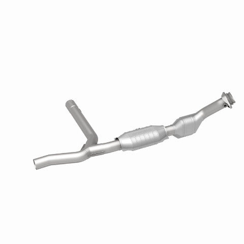 MagnaFlow direct-fit catalytic converter fits 2001 Ford Expedition 4.6L and 2001 Ford F-150 4.6L stainless steel CARB compliant 447122