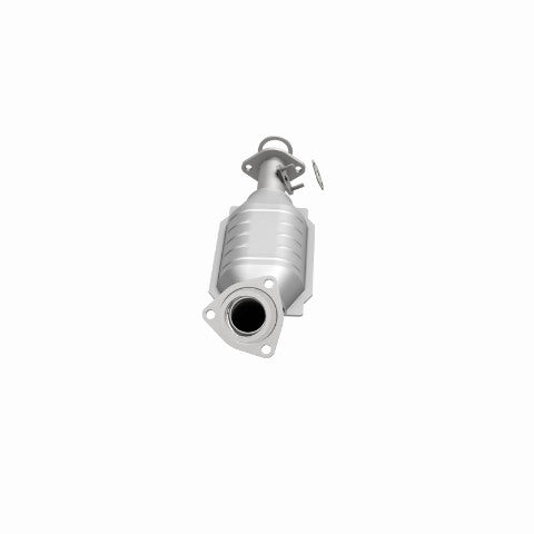 MagnaFlow direct-fit catalytic converter for 2000-2002 Toyota Tundra 4.7L passenger side stainless steel CARB compliant 447172