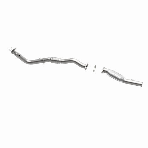 MagnaFlow direct-fit catalytic converter fits 2002-2006 GMC Sierra 2500 HD, 2001-2005 Chevrolet Silverado 1500 HD, and additional vehicles and 2001-2002 GM 2500 passenger side 6.0L