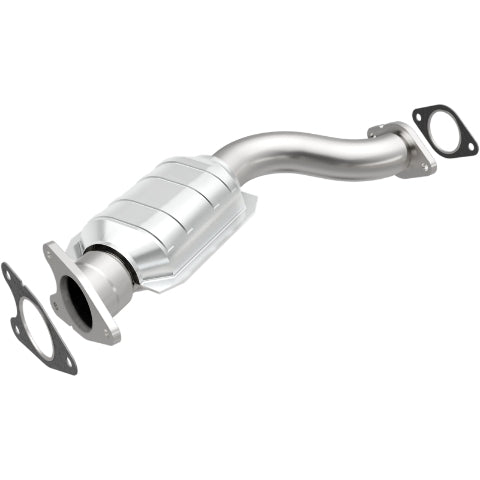 MagnaFlow direct-fit catalytic converter fits 1996-2000 Ford Contour, 1999-2000 Mercury Cougar, and additional vehicles. Avoid potential exhaust leaks by using the included gaskets