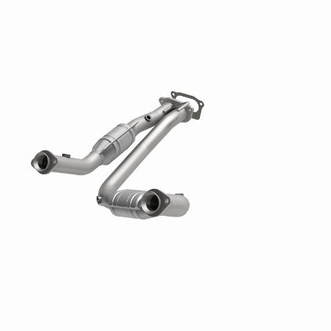 MagnaFlow direct-fit catalytic converter fits 2004-2006 Ford Ranger 4.0L and 2004 Mazda B4000 4.0L stainless steel CARB compliant 458023