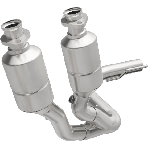 MagnaFlow direct-fit catalytic converter for 2001-2004 Jeep Cherokee 4.7L stainless steel CARB compliant 458053