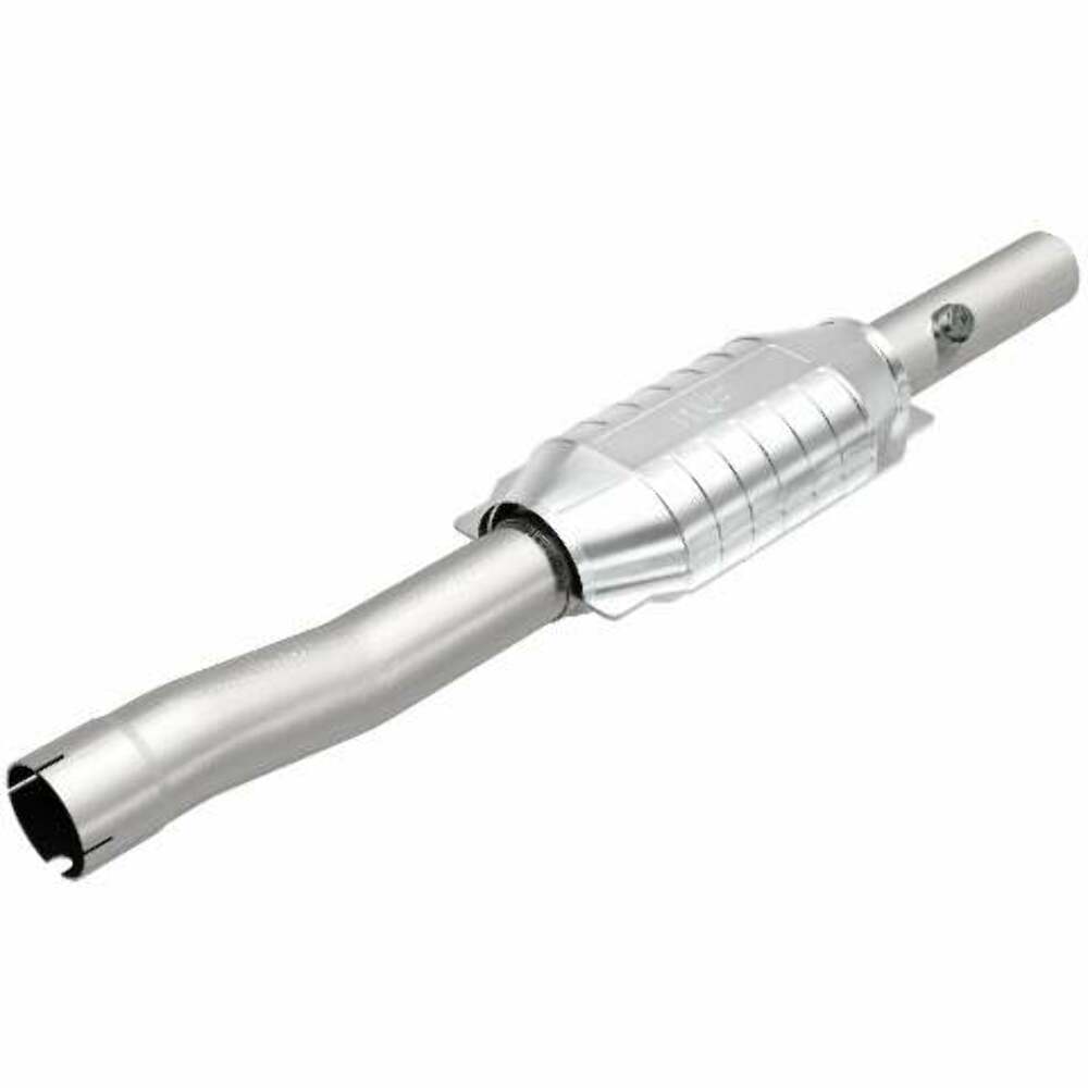 MagnaFlow direct-fit catalytic converter for Jeep Grand Cherokee 4.0L stainless steel CARB compliant 459000