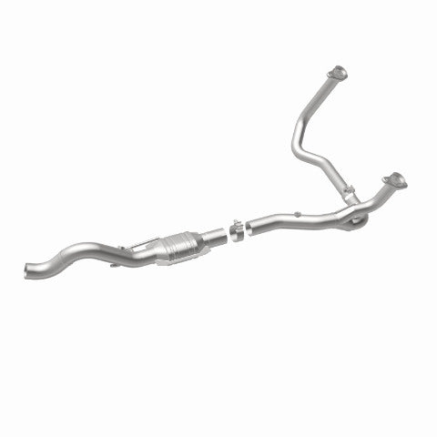 MagnaFlow direct-fit catalytic converter fits 2000-2003 Dodge Dakota 5.9L and 2000-2003 Dodge Dakota 3.9L stainless steel CARB compliant OBDII 49111