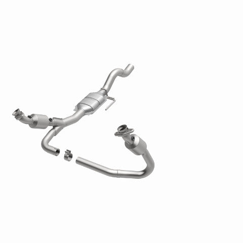 MagnaFlow direct-fit catalytic converter fits 2000-2003 Dodge Dakota 5.9L and 2000-2003 Dodge Dakota 3.9L stainless steel CARB compliant OBDII 49112