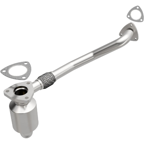 MagnaFlow direct-fit catalytic converter fits 2001-2005 Saturn L300, 2001-2003 Saturn LW300, and additional vehicles. Avoid potential exhaust leaks by using the included gaskets to