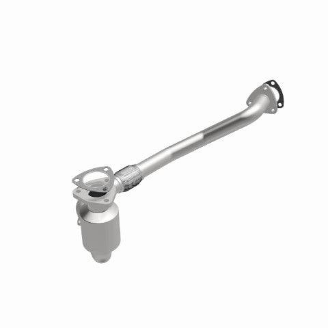 MagnaFlow direct-fit catalytic converter fits 2001-2005 Saturn L300, 2001-2003 Saturn LW300, and additional vehicles. Avoid potential exhaust leaks by using the included gaskets to