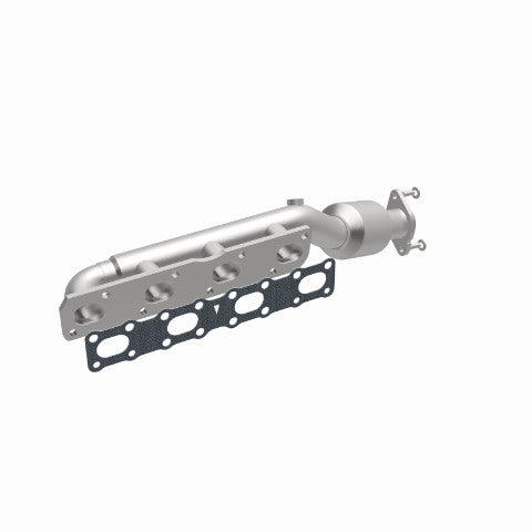 MagnaFlow direct-fit catalytic converter fits 2004-2015 Nissan Titan, 2005-2015 Nissan Armada, and more, this and 07 Titan 5.6L passenger side manif 5.6L passenger side stainless s