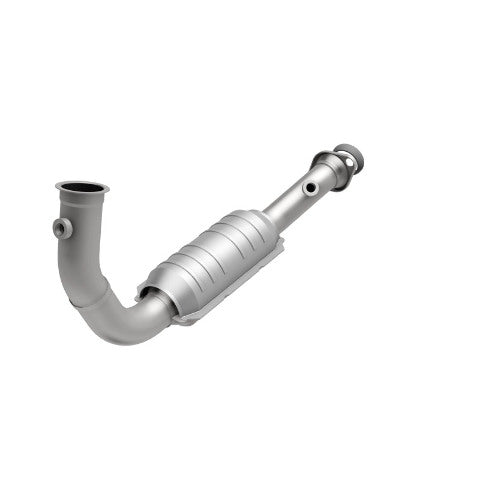 MagnaFlow direct-fit catalytic converter fits 2004 Liberty passenger side front passenger side stainless steel CARB compliant OBDII 49583
