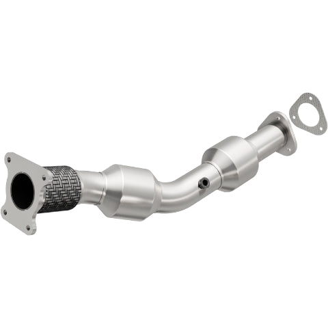 MagnaFlow direct-fit catalytic converter fits 2008-2010 Chevrolet HHR and Chevrolet Cobalt. Avoid potential exhaust leaks by using the included gaskets to get a proper seal and 08