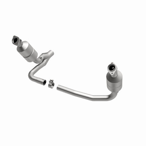 MagnaFlow direct-fit catalytic converter fits 04 Dakota 3.7/4.7 4WD 3.7 inch inlet 4.7 inch outlet stainless steel CARB compliant 49658