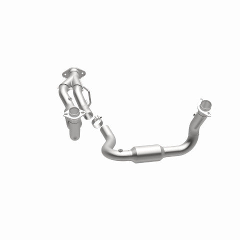 MagnaFlow direct-fit catalytic converter for 2005-2006 Jeep Cherokee 4.7 inch inlet/outlet stainless steel CARB compliant 49686