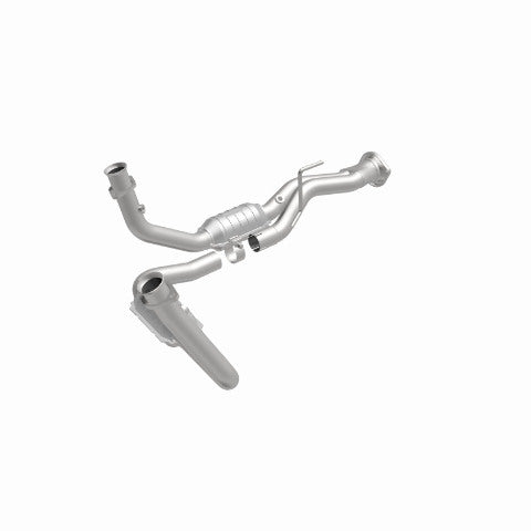 MagnaFlow direct-fit catalytic converter for 2005-2006 Jeep Cherokee 3.7 inch inlet/outlet stainless steel CARB compliant 49687