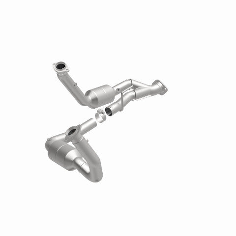 MagnaFlow direct-fit catalytic converter for 2005-2010 Jeep Grand Cherokee stainless steel CARB compliant OBDII 49709