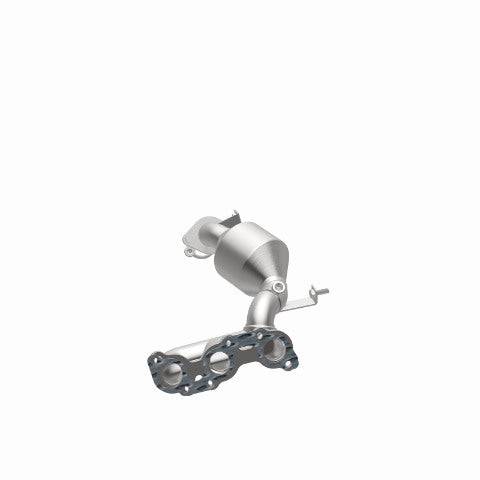 MagnaFlow direct-fit catalytic converter for 2004-2006 Toyota 3.3L stainless steel CARB compliant OBDII 49834