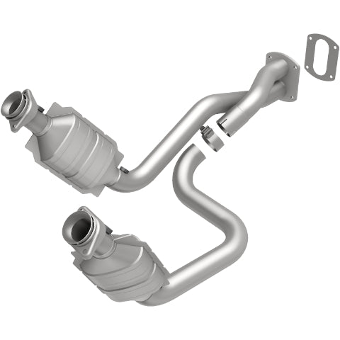 MagnaFlow direct-fit catalytic converter for 2005-2007 Ford F-250 5.4L stainless steel CARB compliant 49911